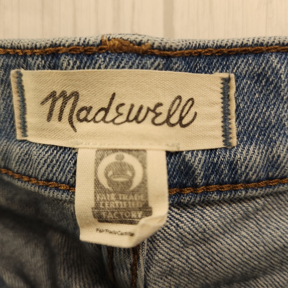 Women's Light Blue Jeans - Picture 2 of 7